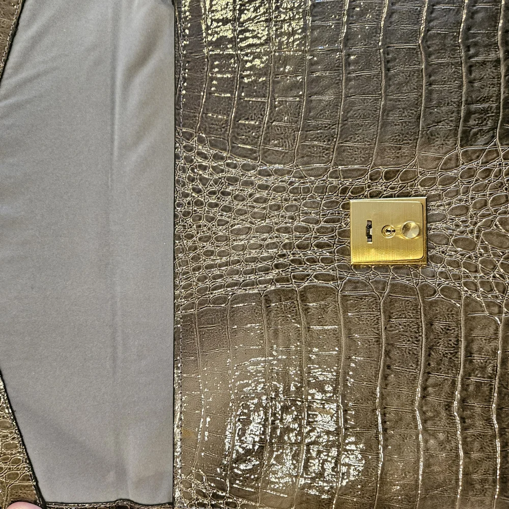 Unbranded elegant leather